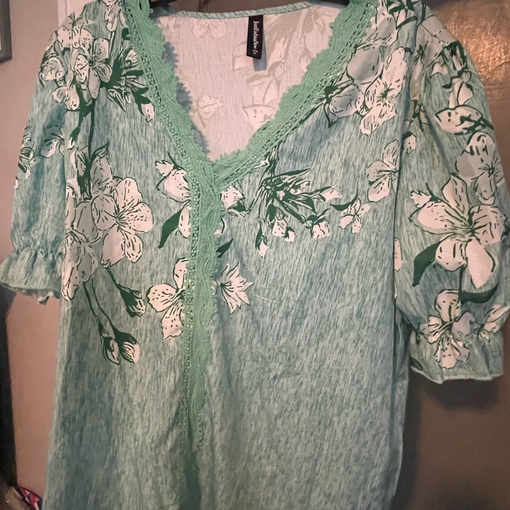 Fashion Bug Green Puff Sleeve Ruffled Blouse